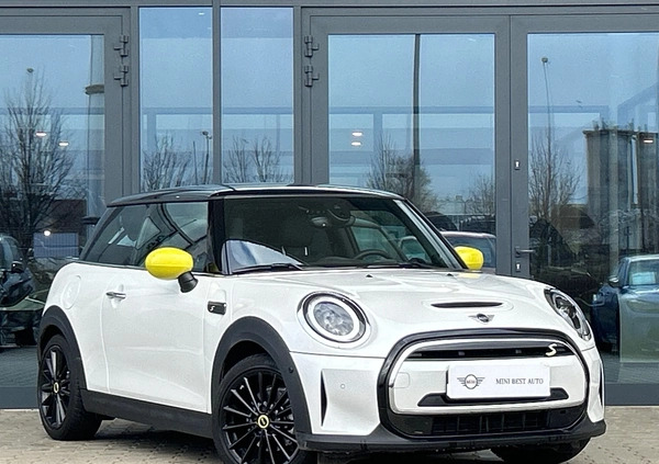 MINI Cooper cena 139000 przebieg: 3400, rok produkcji 2022 z Chociwel małe 79